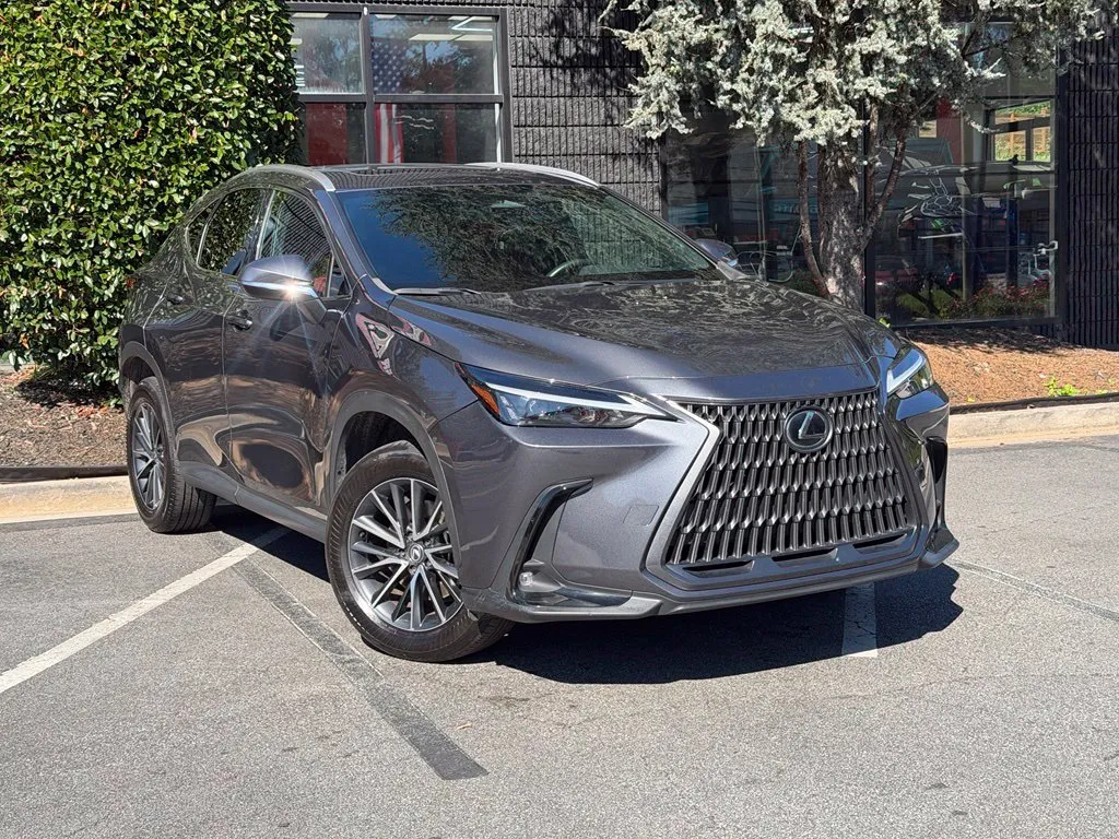 Lexus NX photo 7