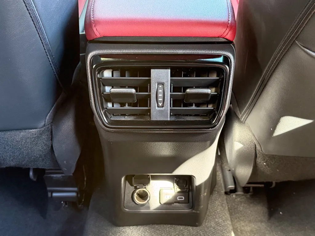 Lexus NX photo 51