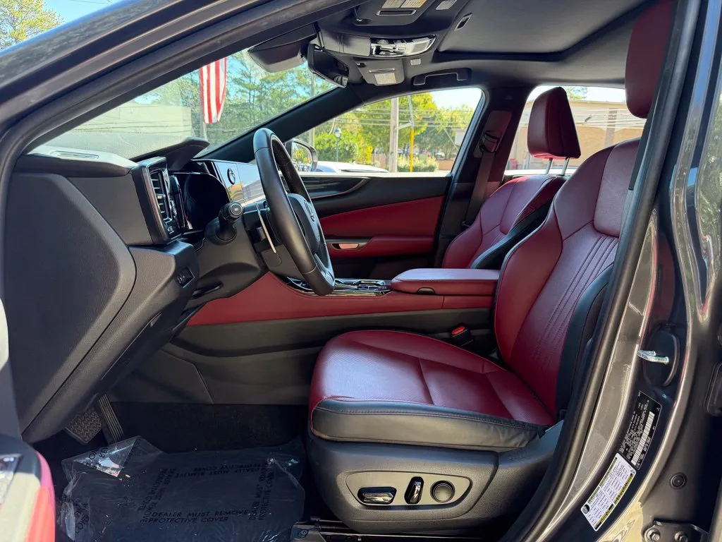 Lexus NX photo 25