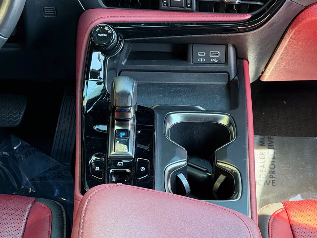 Lexus NX photo 48