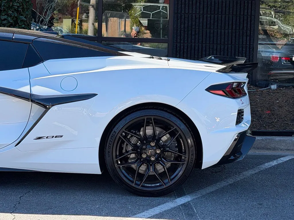 Chevrolet Corvette photo 11