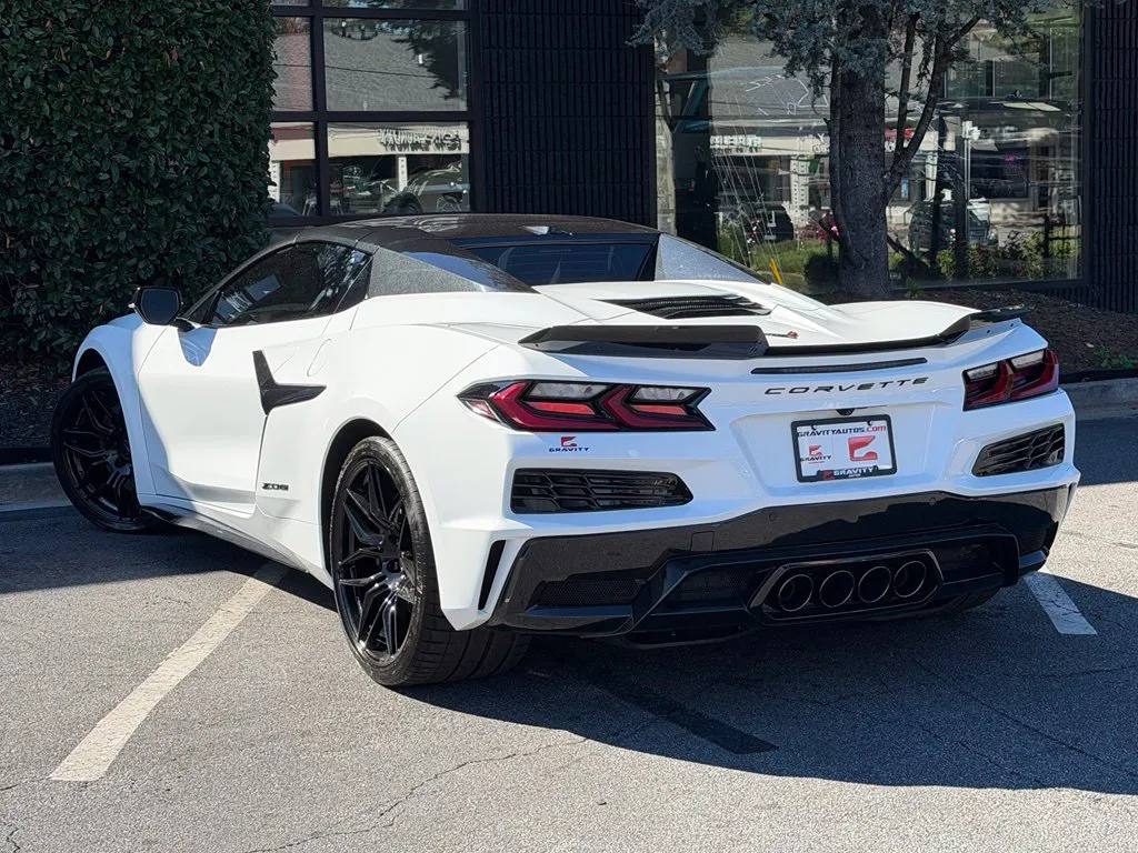 Chevrolet Corvette photo 18