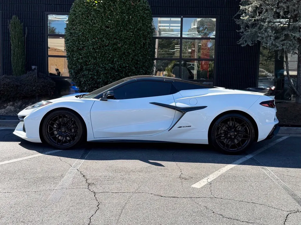 Chevrolet Corvette photo 9