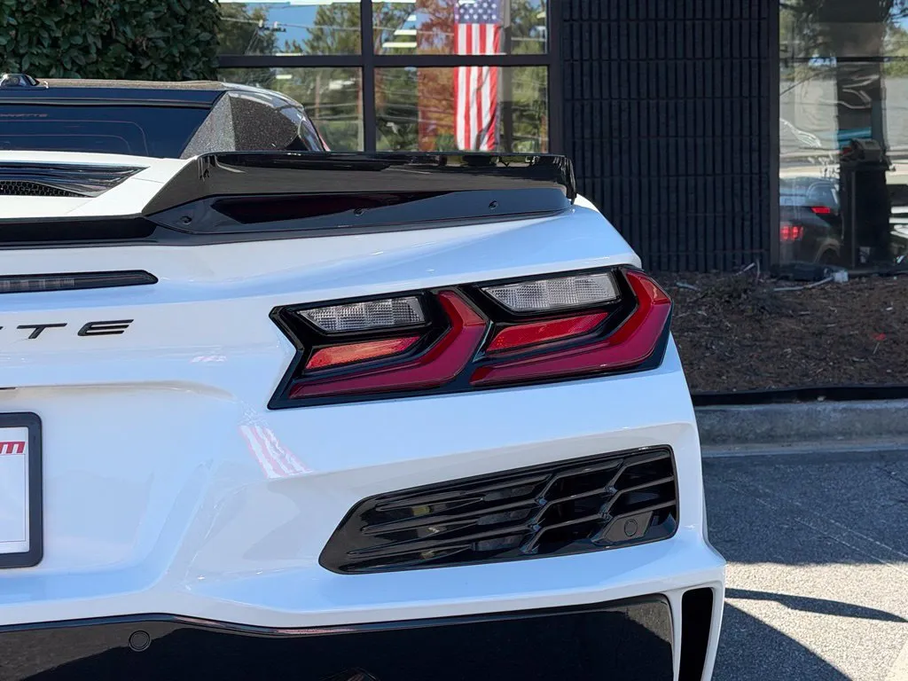 Chevrolet Corvette photo 16