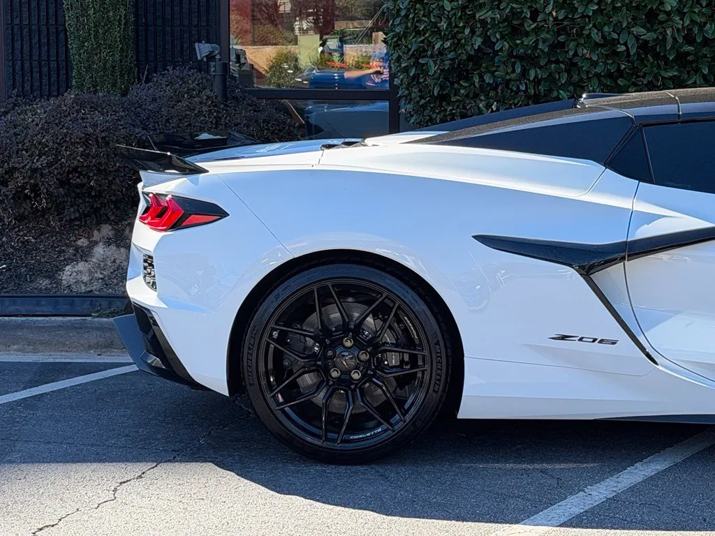 Chevrolet Corvette photo 21