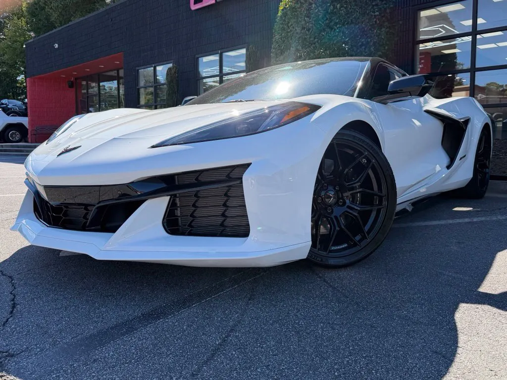 Chevrolet Corvette photo 2