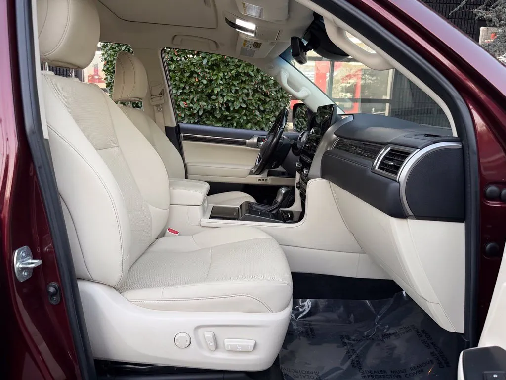 Lexus GX photo 35
