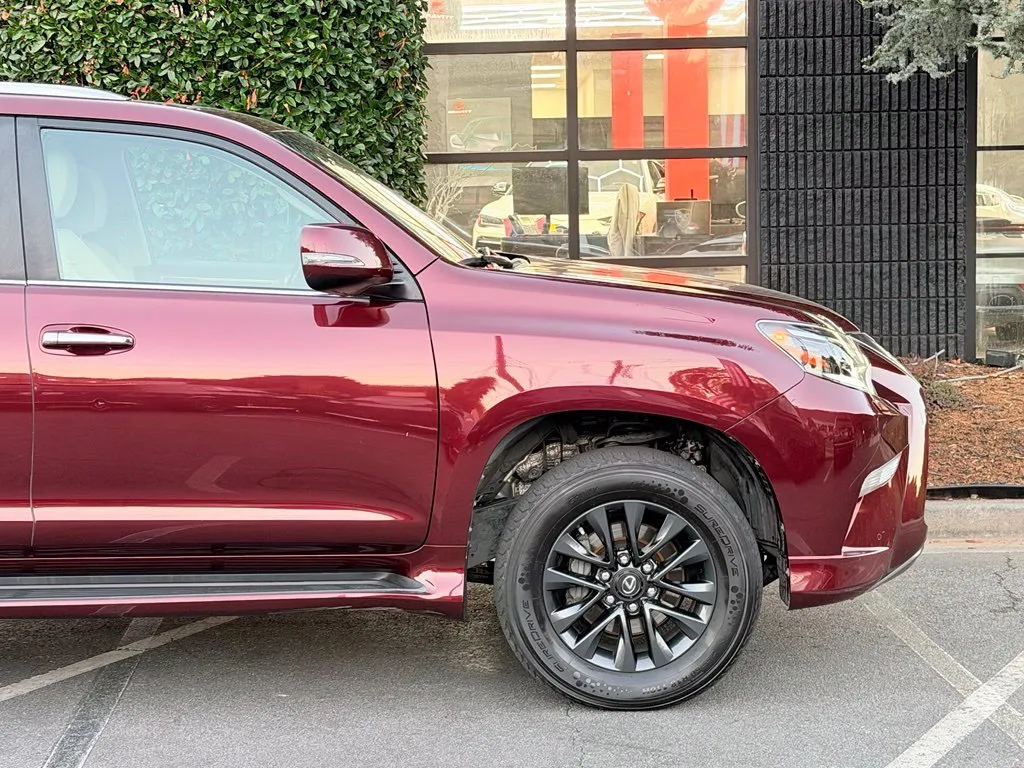 Lexus GX photo 23