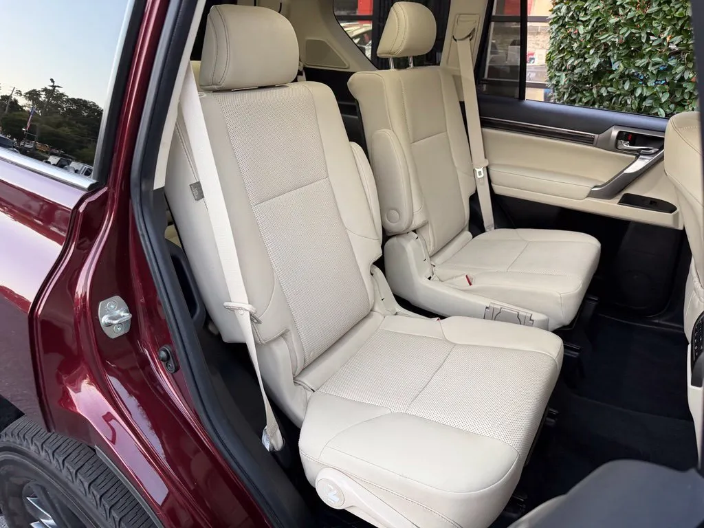 Lexus GX photo 41