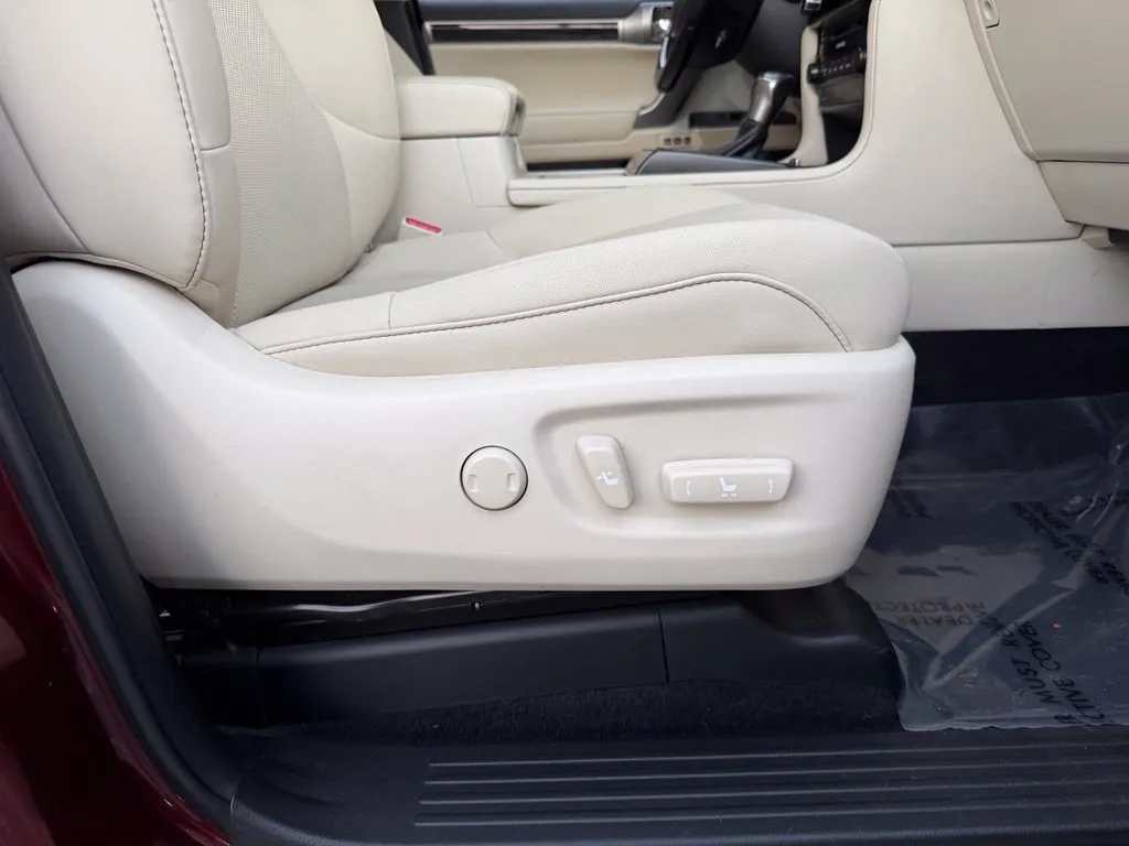Lexus GX photo 37