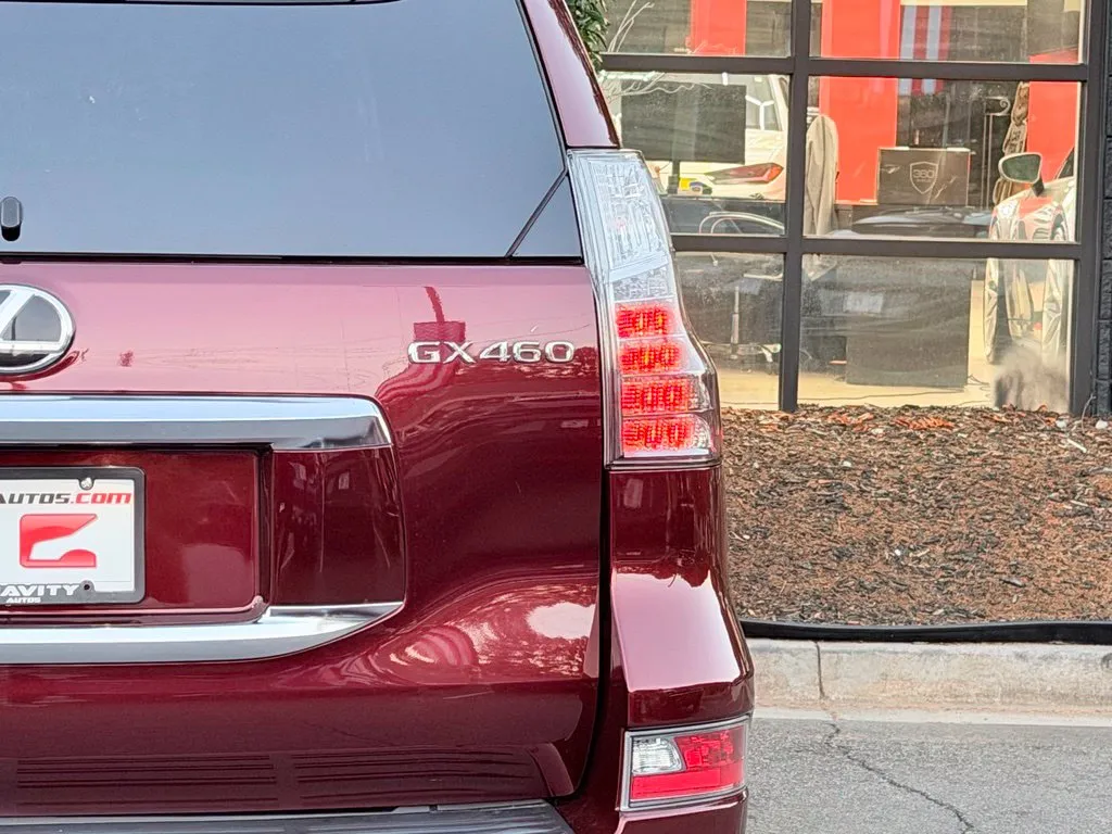 Lexus GX photo 16