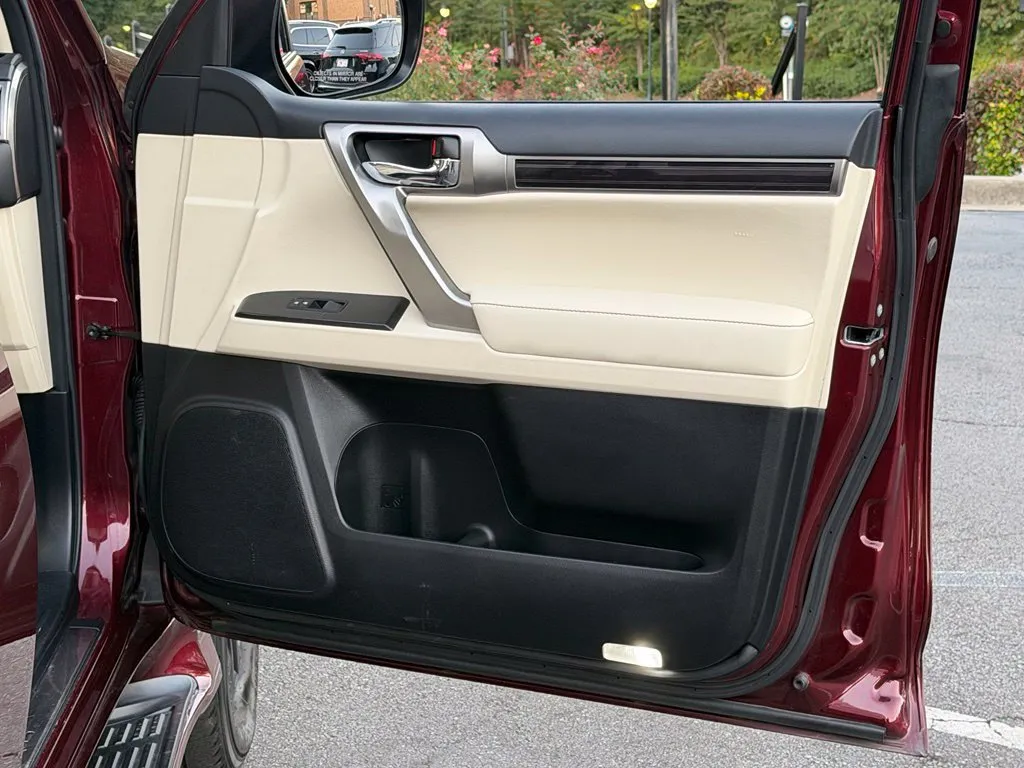 Lexus GX photo 38