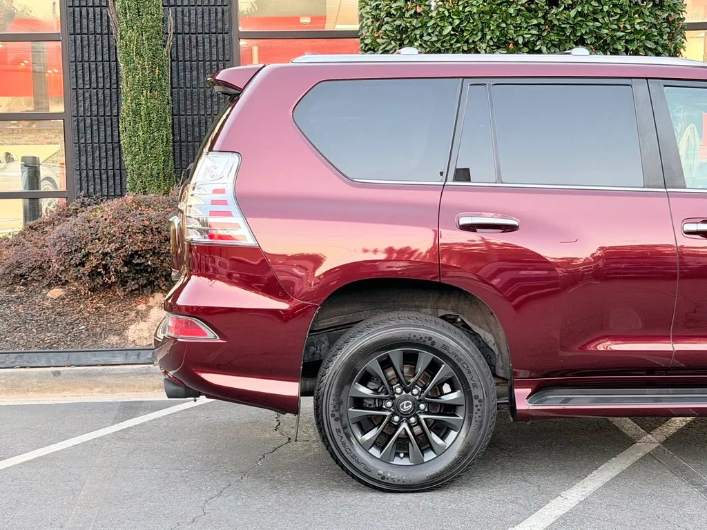 Lexus GX photo 22