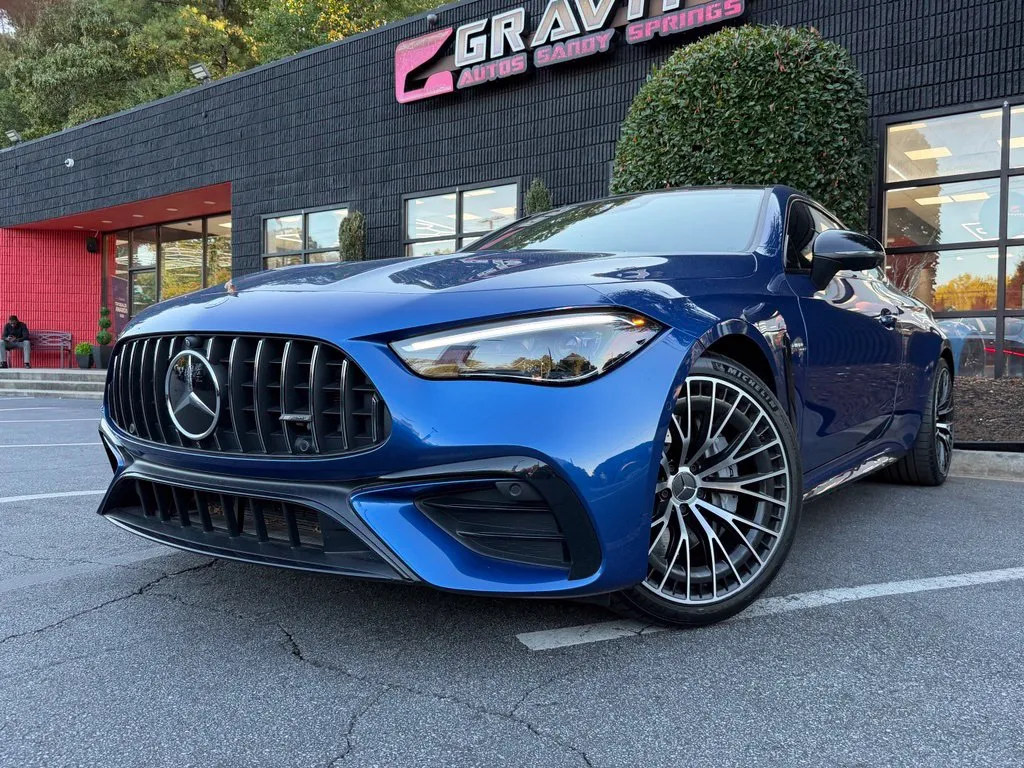Mercedes-Benz CLE photo 2