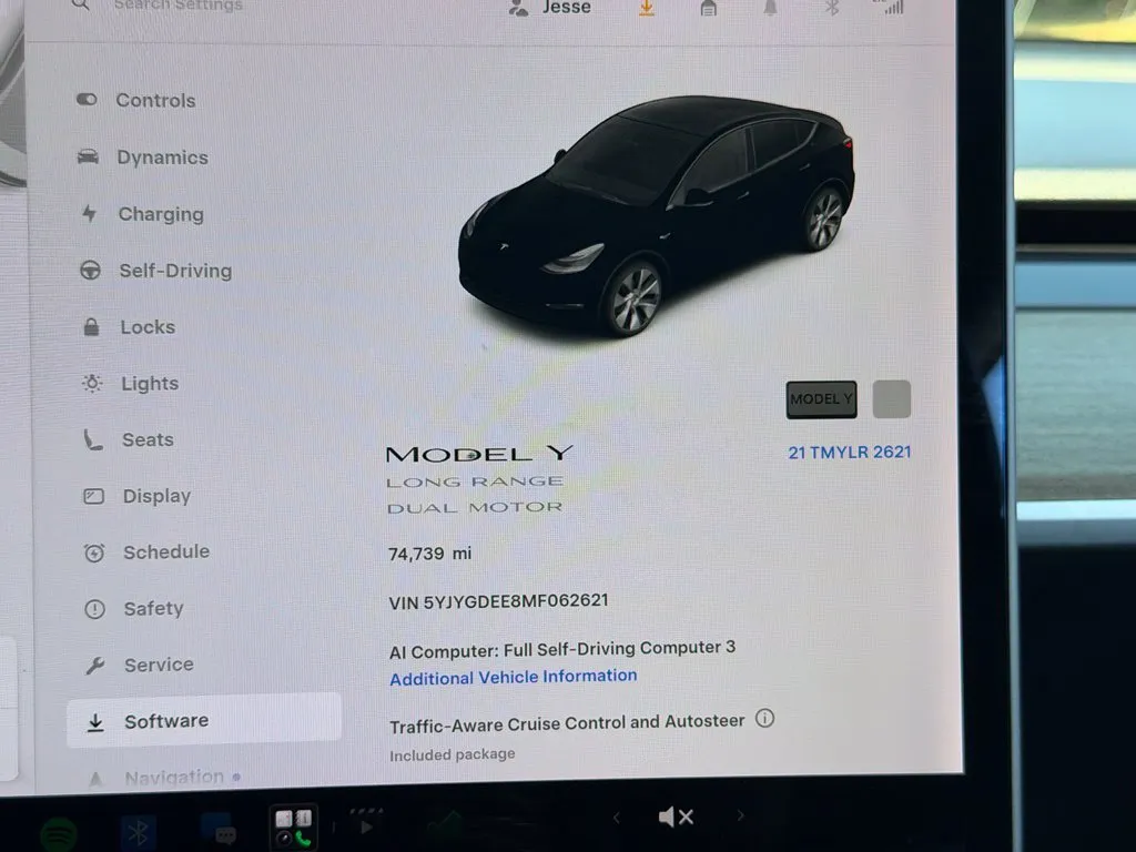 Tesla Model Y photo 53