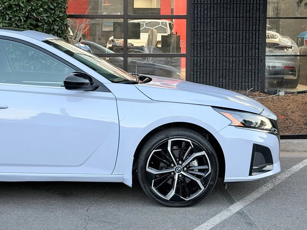 Nissan Altima photo 22