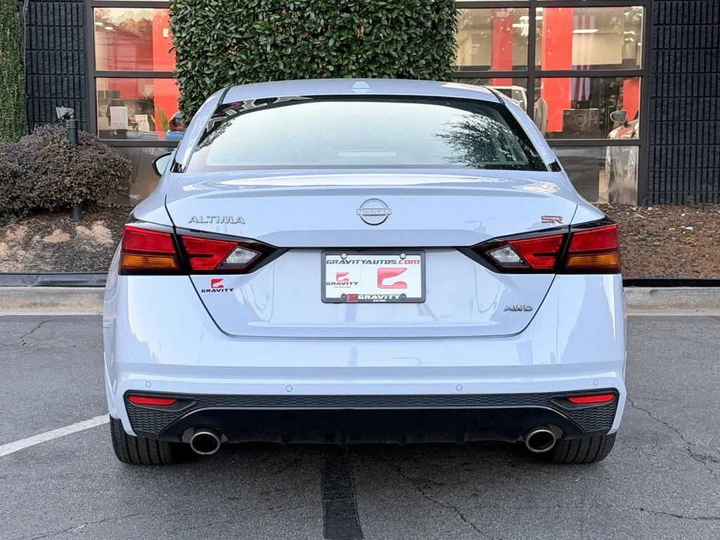 Nissan Altima photo 14
