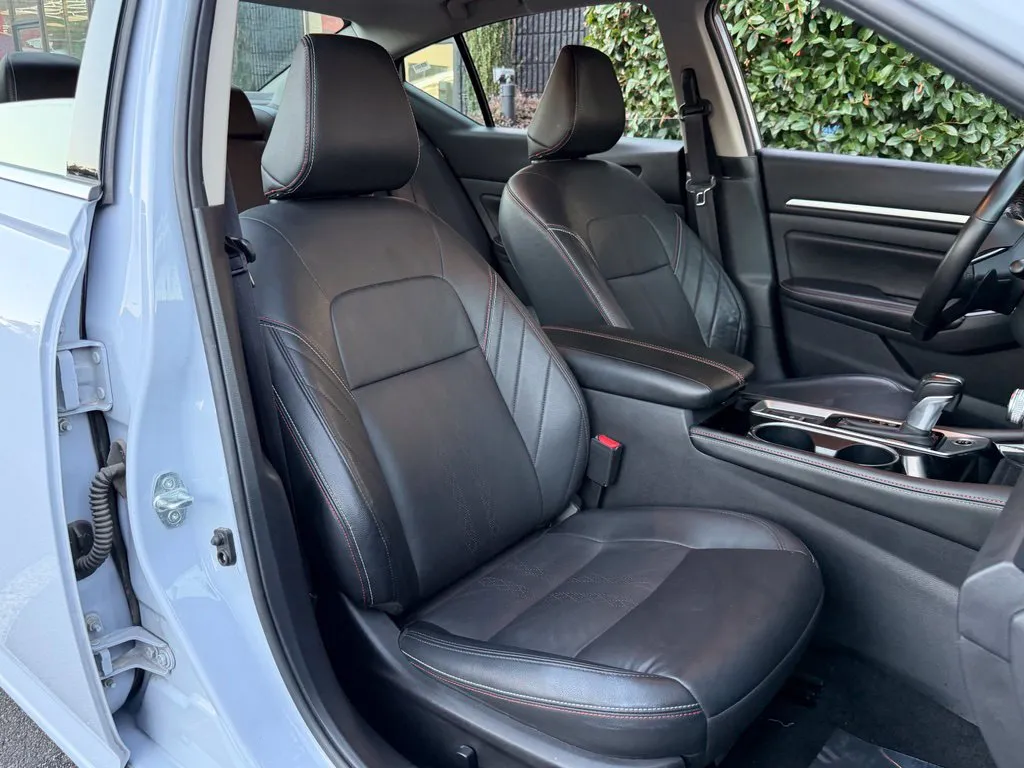 Nissan Altima photo 34