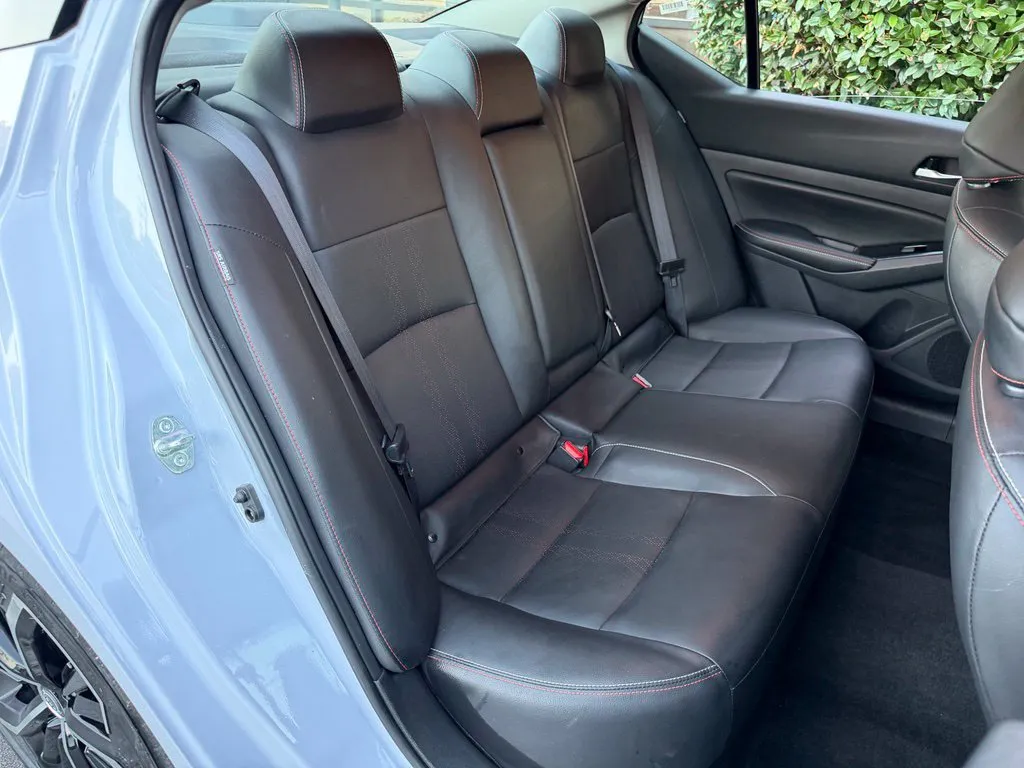 Nissan Altima photo 39