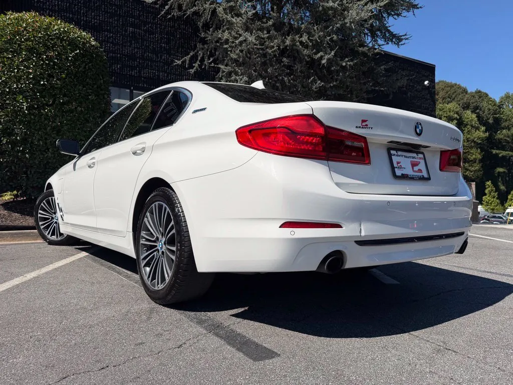 BMW 5 Series photo 20