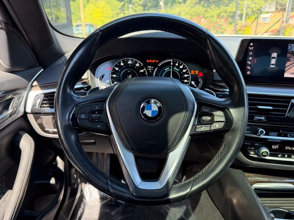 BMW 5 Series photo 44