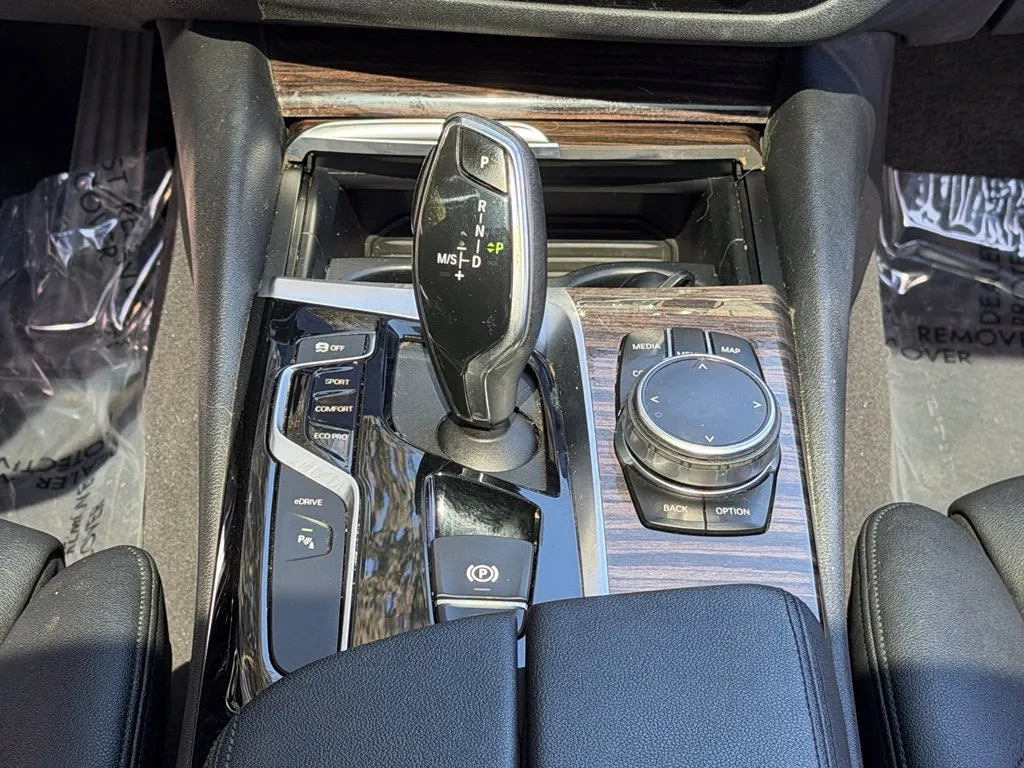 BMW 5 Series photo 49