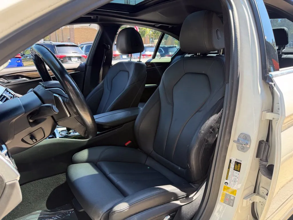 BMW 5 Series photo 26