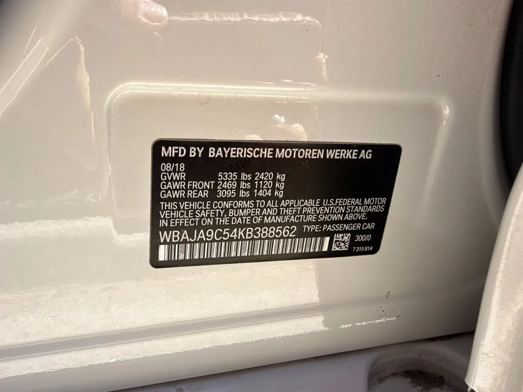 BMW 5 Series photo 55