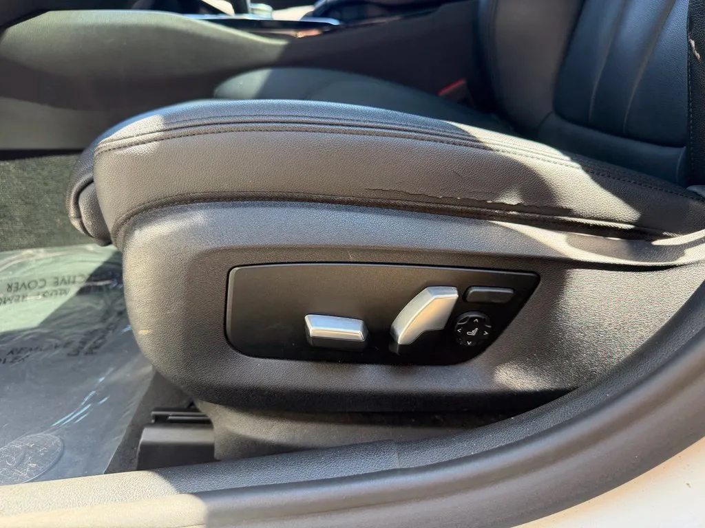 BMW 5 Series photo 27