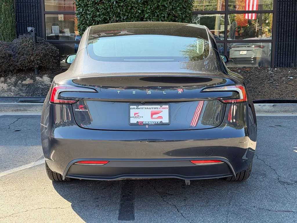 Tesla Model 3 photo 14