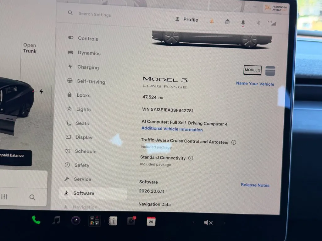 Tesla Model 3 photo 51