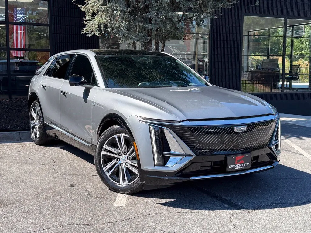 Cadillac Lyriq photo 7