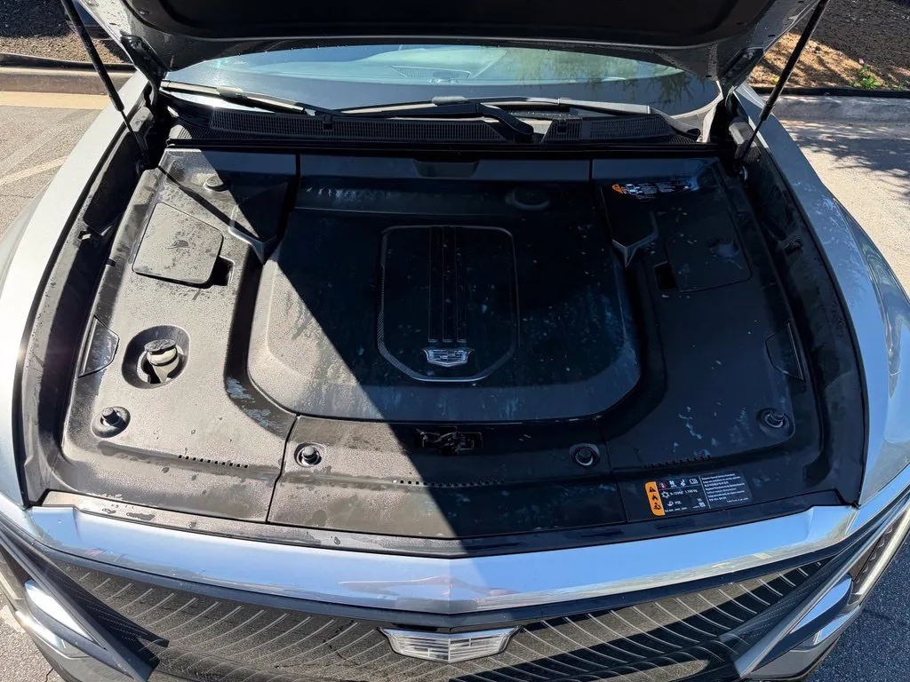 Cadillac Lyriq photo 6