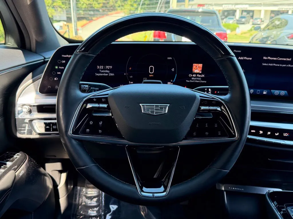 Cadillac Lyriq photo 42