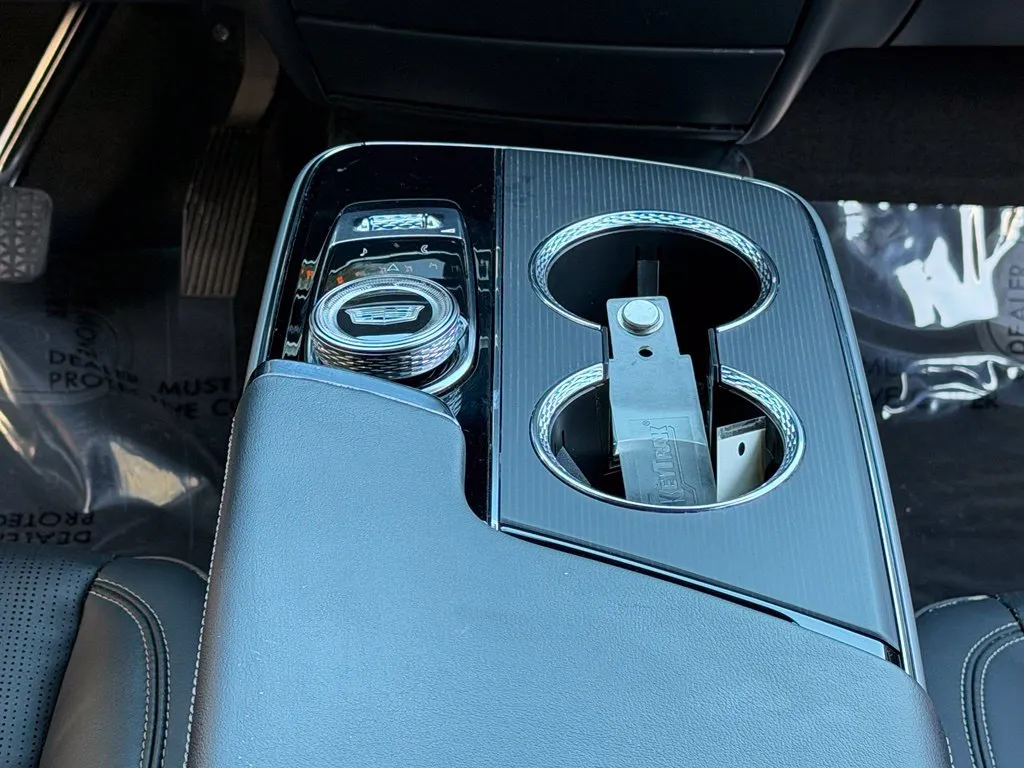 Cadillac Lyriq photo 47