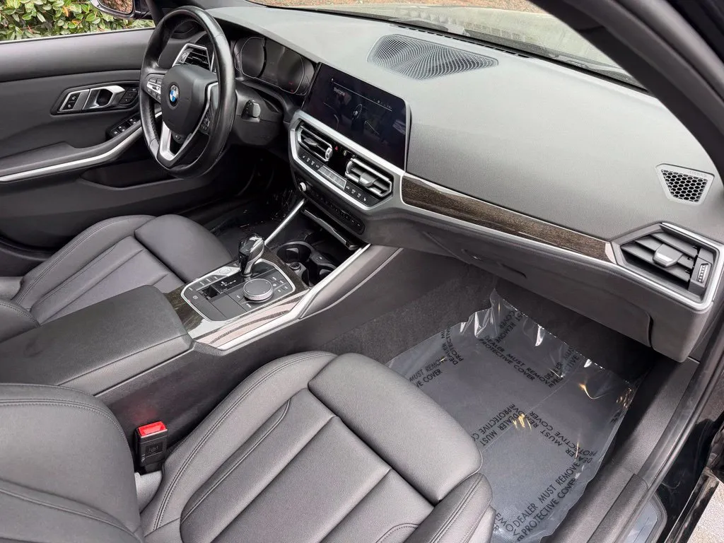 BMW 3 Series photo 31