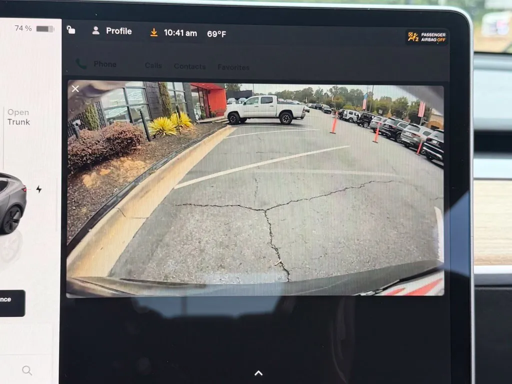 Tesla Model 3 photo 51