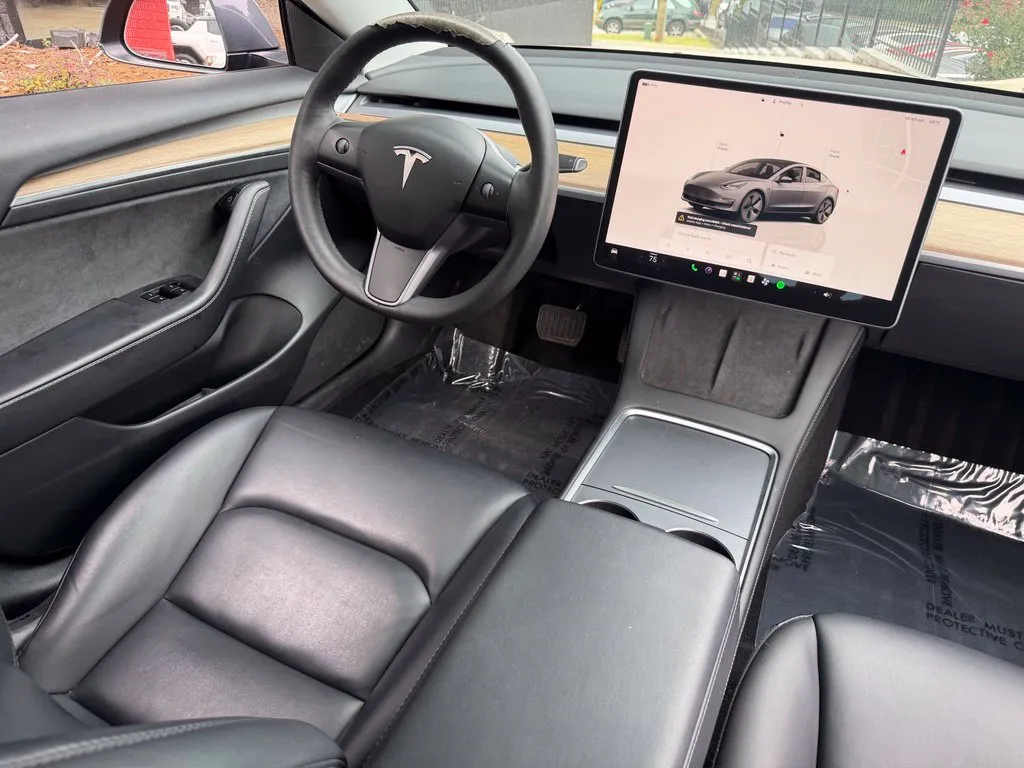 Tesla Model 3 photo 41