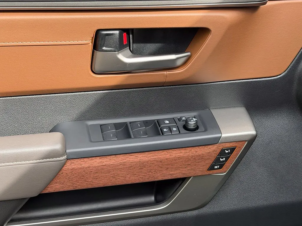 Toyota Tundra photo 29