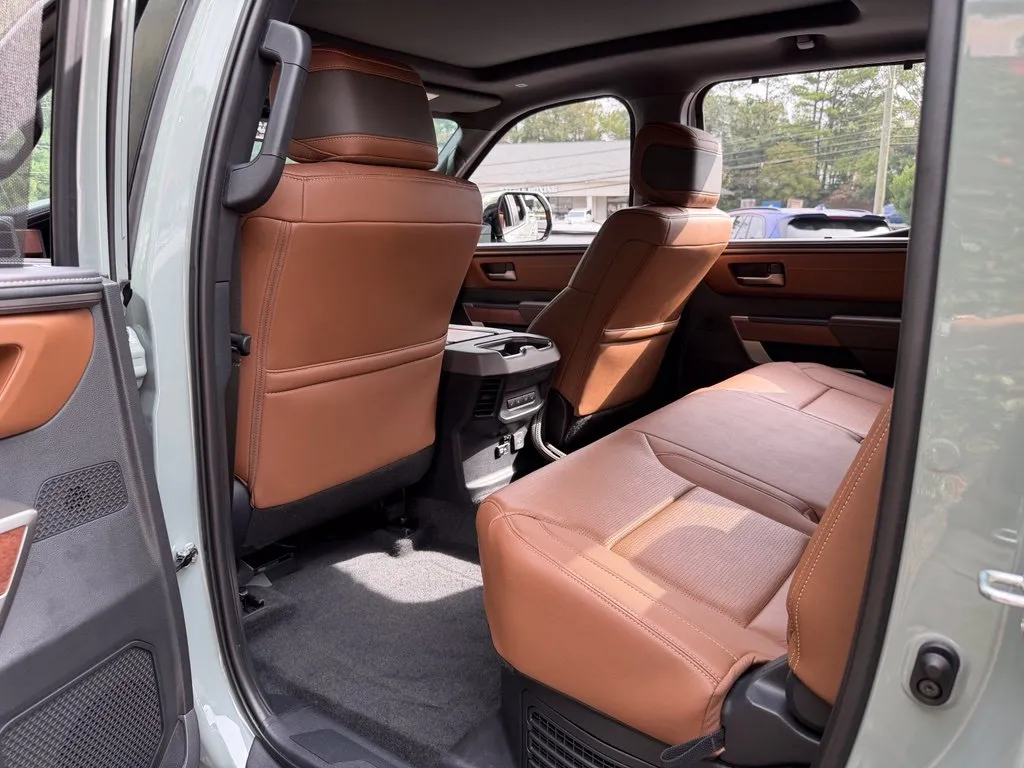 Toyota Tundra photo 30