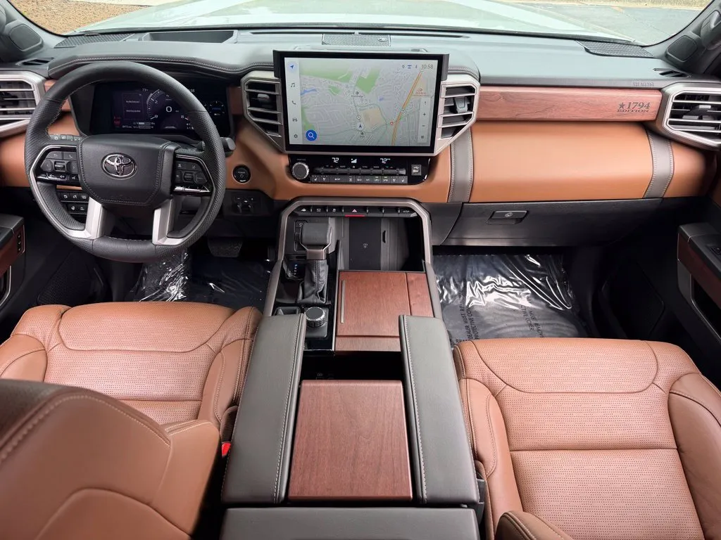Toyota Tundra photo 40