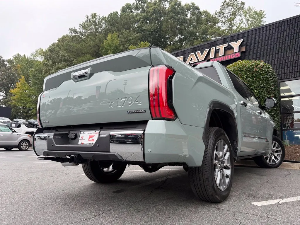 Toyota Tundra photo 13