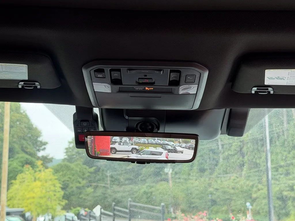 Toyota Tundra photo 50