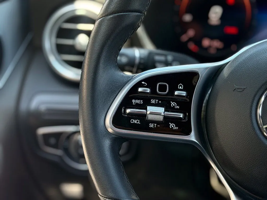 Mercedes-Benz GLC photo 45