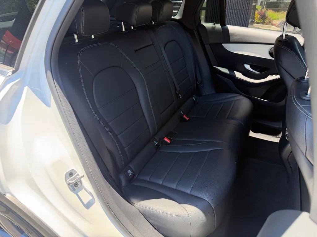 Mercedes-Benz GLC photo 39