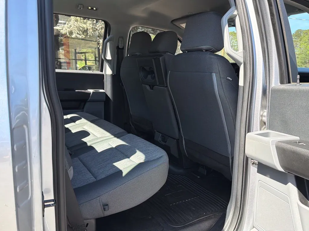 Ford F350SD photo 37