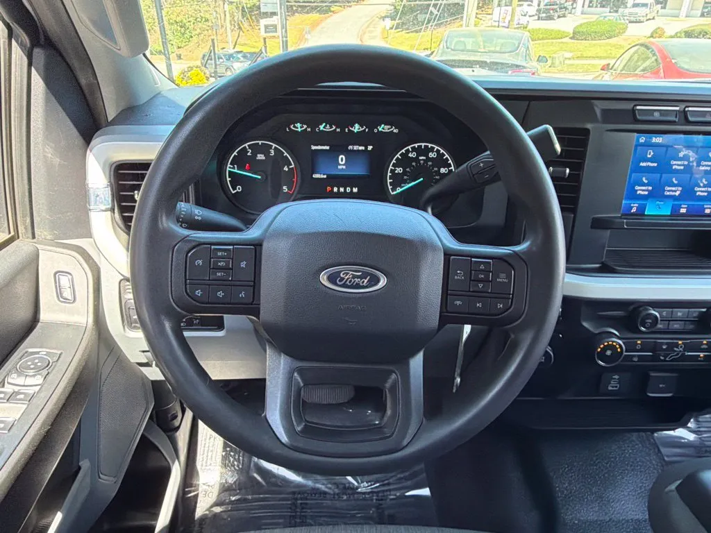 Ford F350SD photo 42
