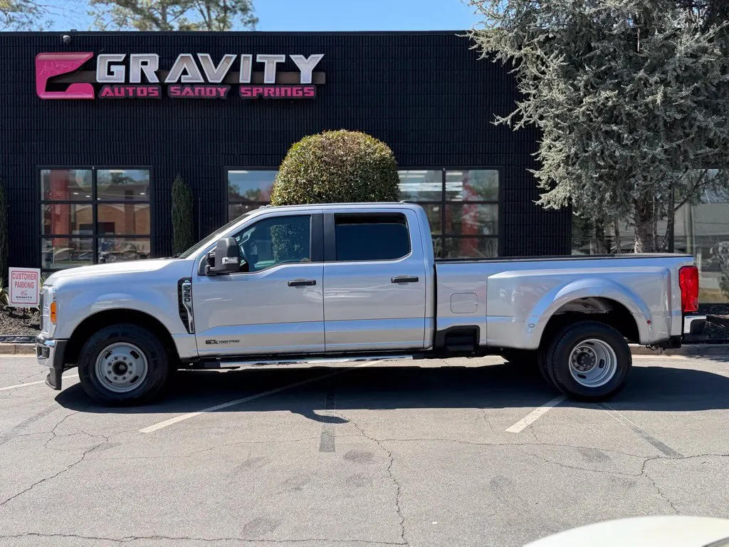 Ford F350SD photo 9
