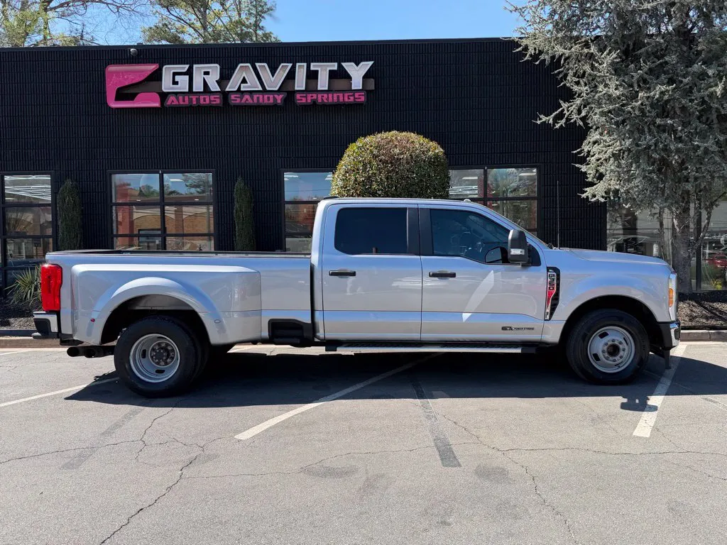 Ford F350SD photo 20