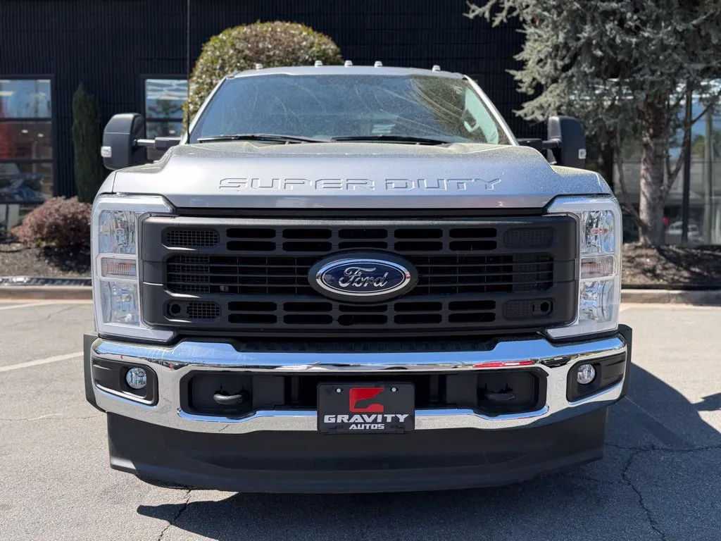 Ford F350SD photo 3